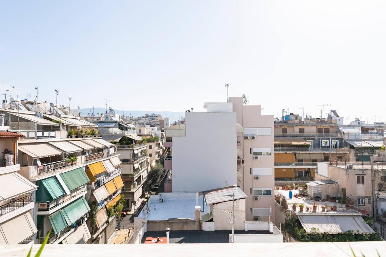 Top Floor Apartment At Petrolona With Big Balcony Atina Dış mekan fotoğraf