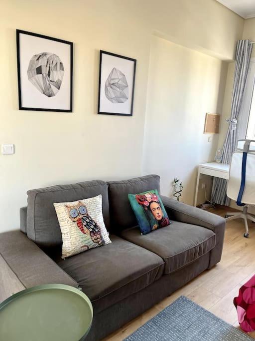 Top Floor Apartment At Petrolona With Big Balcony Atina Dış mekan fotoğraf