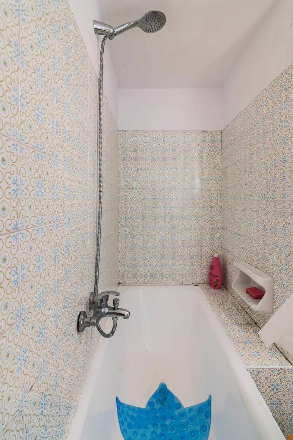 Top Floor Apartment At Petrolona With Big Balcony Atina Dış mekan fotoğraf